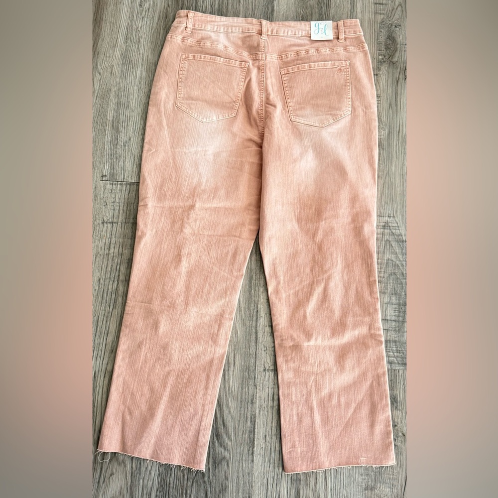 NWT Mel's Fave Distressed Cropped Straight Leg Denim Blush Size 16 Grace & Lace - Picture 5 of 8